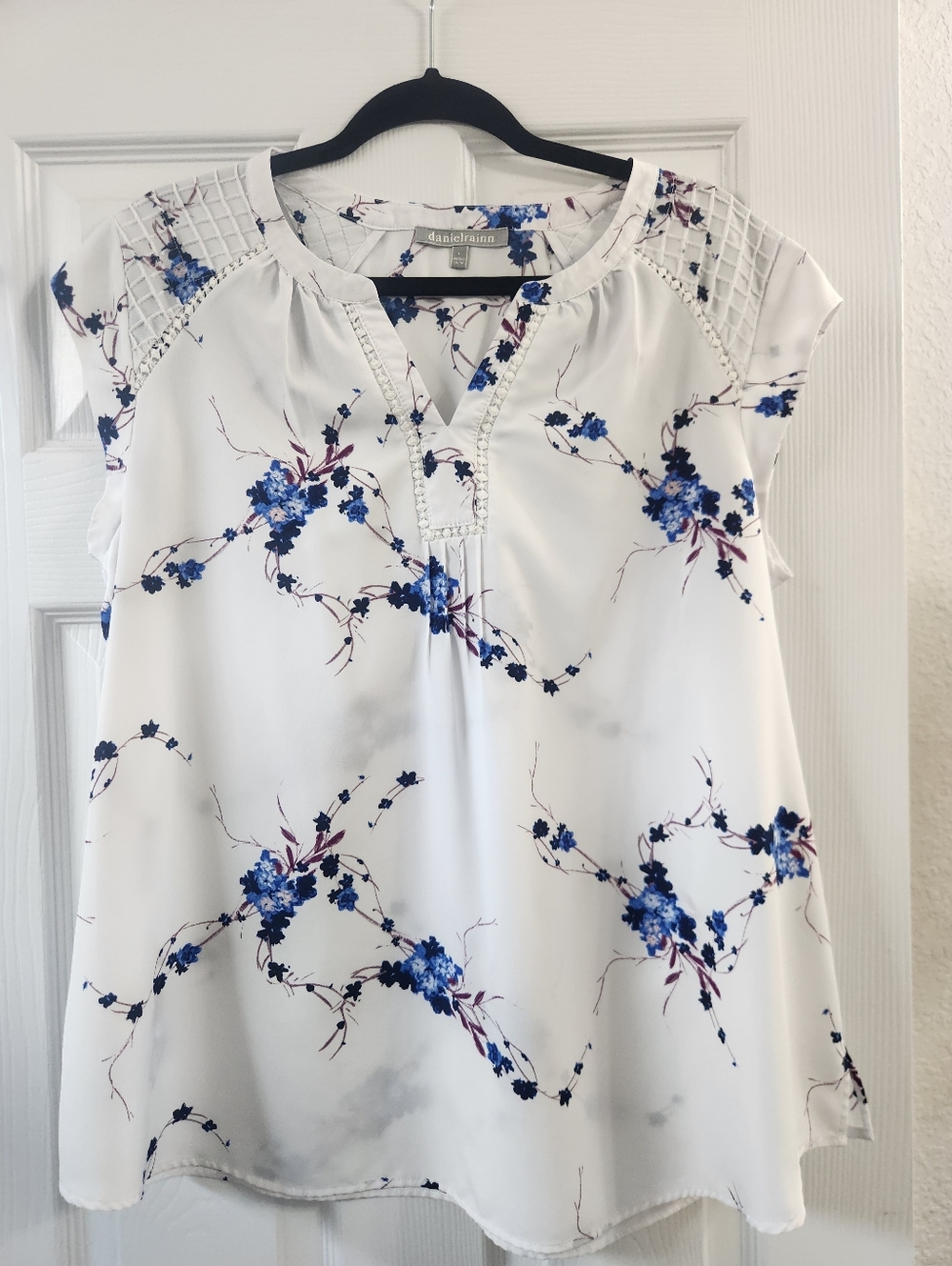 Daniel Rainn White Blouse with Blue Floral Print and Lattice Shoulders